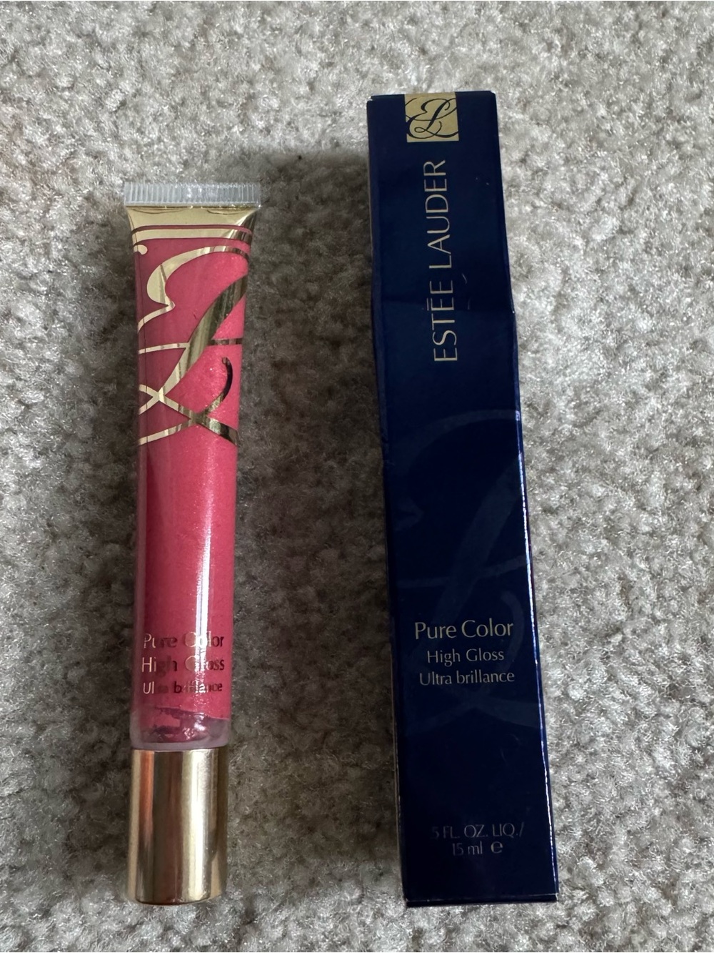 Estée Lauder  Pure Color High Gloss Ultra Brilliance Lip Gloss 04 Stolen Kisses